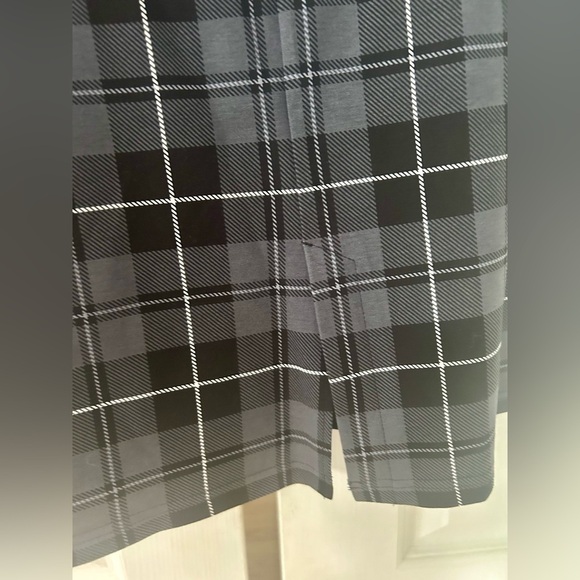 New torrid skirt woman size 4 grey plaid pencil - Picture 9 of 10